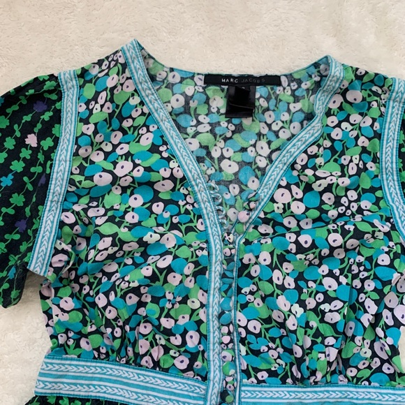 Marc Jacob’s  floral top size 2 fits small - Picture 3 of 7